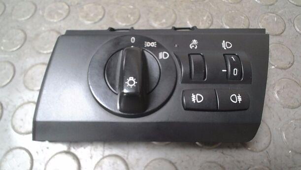 Foto: LICHTSCHALTER eines BMW X3 3.0d