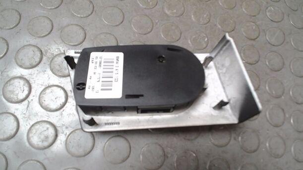 Foto: LICHTSCHALTER eines BMW X3 3.0d