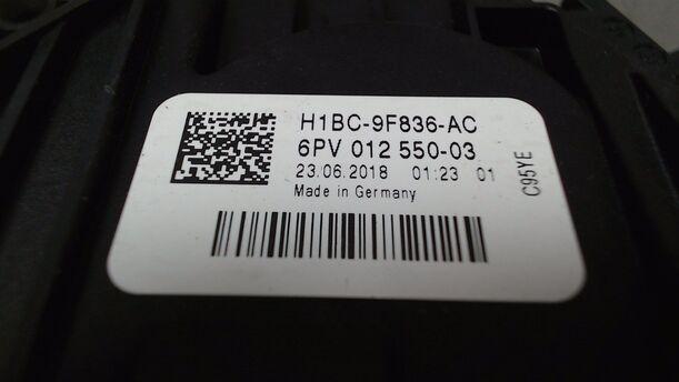 Foto: GASPEDAL ( AUTOMATIK / BENZIN ) eines Ford Fiesta 1.0 EcoBoost S&S Aut.