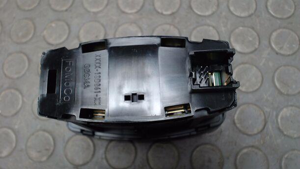 Foto: LICHTSCHALTER eines Ford Fiesta 1.0 EcoBoost S&S Aut.