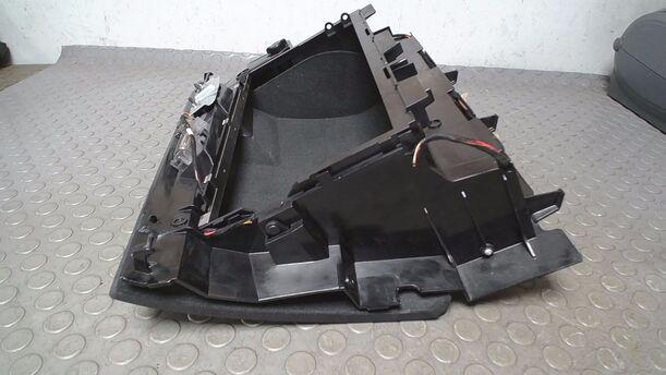 Foto: HANDSCHUHFACH eines BMW X3 3.0d