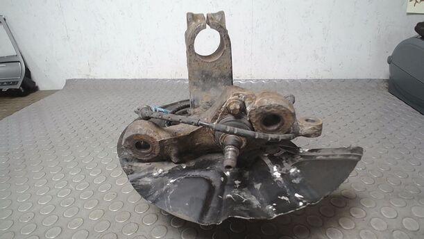 Foto: ACHSSCHENKEL/ SCHWENKLAGER VORN RECHTS eines BMW X3 3.0d