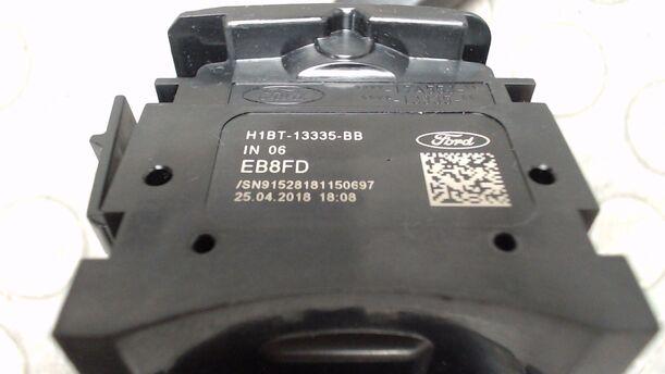 Foto: BLINKSCHALTER / KOMBISCHALTER eines Ford Fiesta 1.0 EcoBoost S&S Aut.