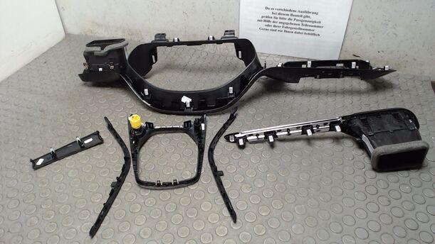 Foto: ZIERLEISTE AMATURENBRETT eines Ford Fiesta 1.0 EcoBoost S&S Aut.