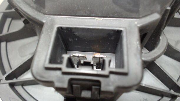 Foto: HEIZUNGSGEBLÄSE MIT WIDERSTAND eines Ford Fiesta 1.0 EcoBoost S&S Aut.