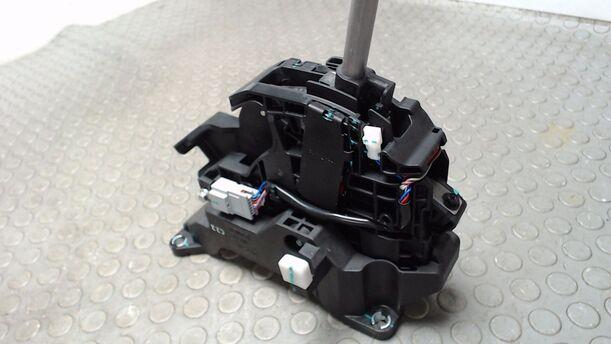Foto: SCHALTHEBEL / WÄHLHEBEL eines Ford Fiesta 1.0 EcoBoost S&S Aut.