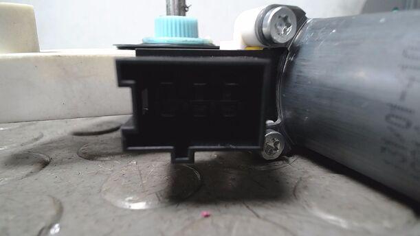 Foto: FENSTERHEBERMOTOR VORN LINKS eines Mercedes-Benz A 150