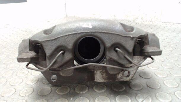 Foto: BREMSSATTEL VORN LINKS eines Ford Fiesta 1.0 EcoBoost S&S Aut.