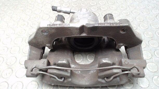 Foto: BREMSSATTEL VORN LINKS eines Ford Fiesta 1.0 EcoBoost S&S Aut.