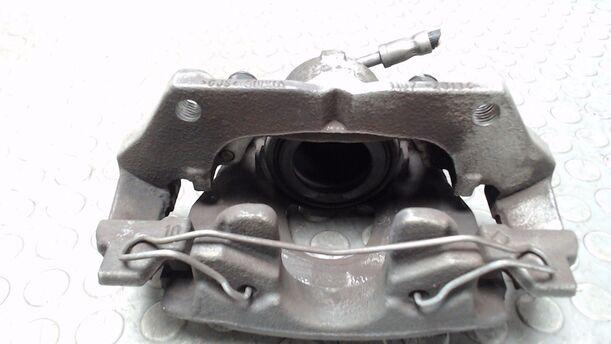 Foto: BREMSSATTEL VORN RECHTS eines Ford Fiesta 1.0 EcoBoost S&S Aut.
