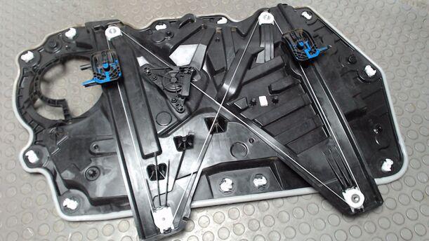 Foto: FENSTERHEBER VORN RECHTS ELEKTRISCH eines Ford Fiesta 1.0 EcoBoost S&S Aut.
