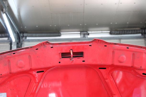 Foto: MOTORHAUBE ( AB 2000 ) eines Seat Arosa 1.0