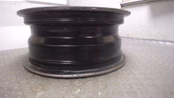 Foto: STAHLFELGE 6X15 ET47 eines VW Golf Plus 1.6 TDI DPF DSG