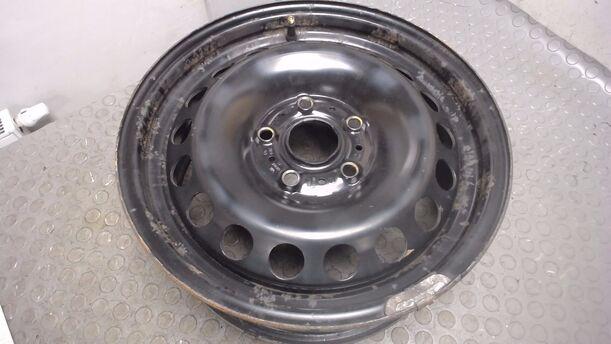 Foto: STAHLFELGE 6X15 ET47 eines VW Golf Plus 1.6 TDI DPF DSG