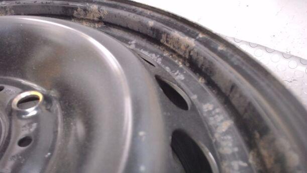 Foto: STAHLFELGE 6X15 ET47 eines VW Golf Plus 1.6 TDI DPF DSG