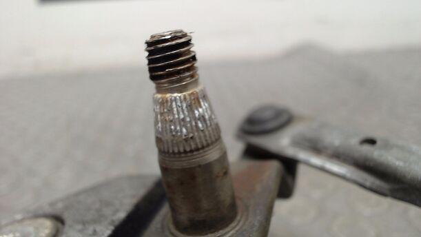 Foto: SCHEIBENWISCHERMOTOR VORN eines Seat Arosa 1.0