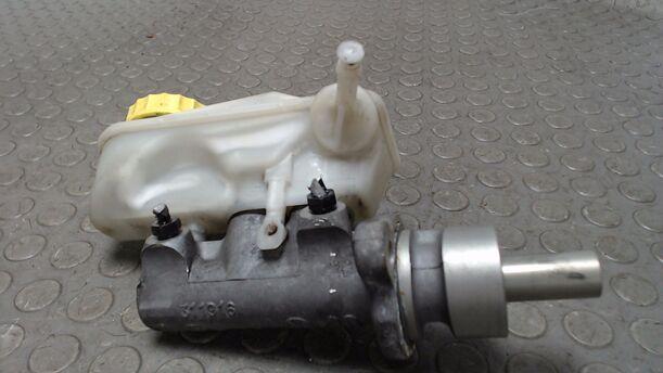 Foto: HAUPTBREMSZYLINDER eines Seat Arosa 1.0
