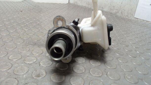 Foto: HAUPTBREMSZYLINDER eines Seat Arosa 1.0