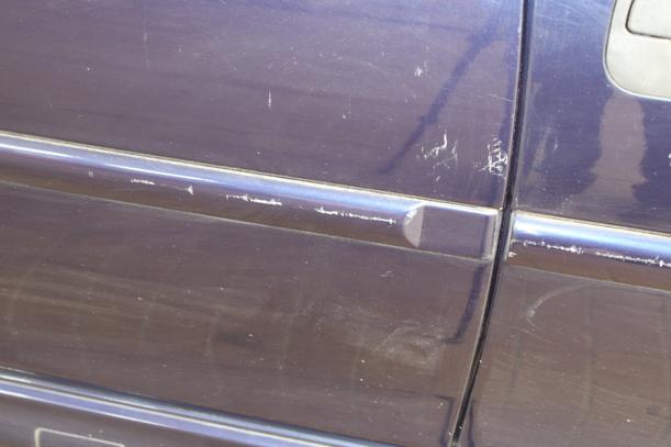 Foto: TÜR HINTEN RECHTS  ( LIMOUSINE ) eines Opel Vectra 1.6