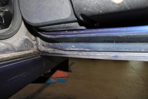 Foto: TÜR HINTEN RECHTS  ( LIMOUSINE ) eines Opel Vectra 1.6
