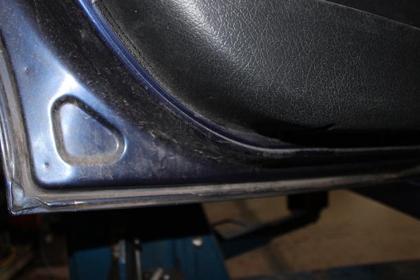 Foto: TÜR HINTEN LINKS ( LIMOUSINE ) eines Opel Vectra 1.6