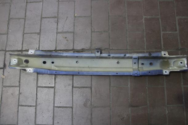 Foto: VERSTÄRKUNG VORN eines Opel Vectra 1.6