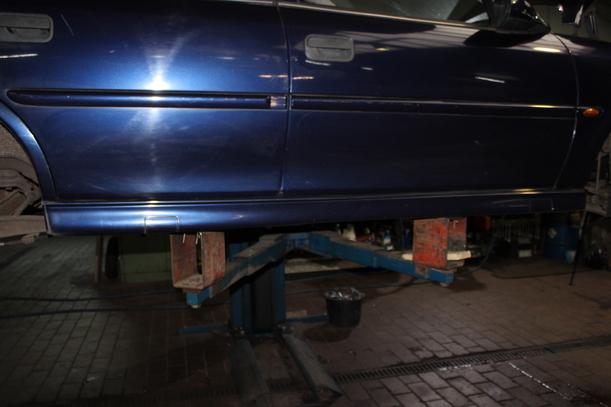 Foto: SCHWELLERBLENDE RECHTS eines Opel Vectra 1.6