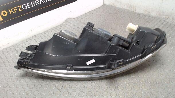 Foto: SCHEINWERFER RECHTS ( FACELIFT ) eines Opel Vectra 1.6