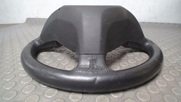 Foto: LEDERLENKRAD ( OHNE AIRBAG ) eines Mercedes-Benz A 150