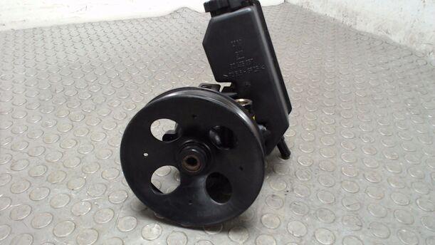 Foto: PUMPE SERVOLENKUNG eines Opel Vectra 1.6