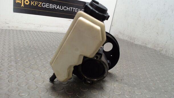 Foto: PUMPE SERVOLENKUNG eines Opel Vectra 1.6
