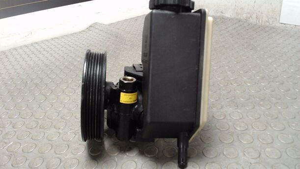 Foto: PUMPE SERVOLENKUNG eines Opel Vectra 1.6