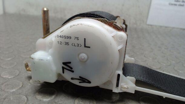 Foto: SICHERHEITSGURT VORN LINKS eines Opel Vectra 1.6