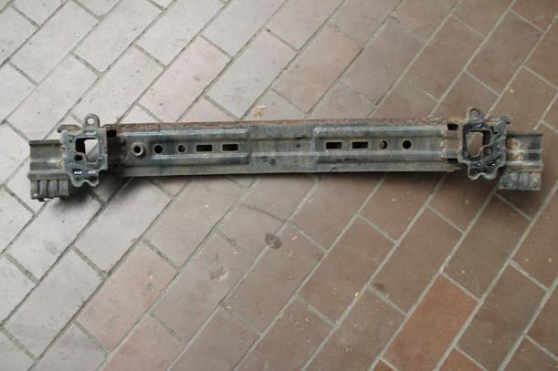 Foto: VERSTÄRKUNG VORN ( FACELIFT AB 2008 ) eines Kia Picanto 1.1