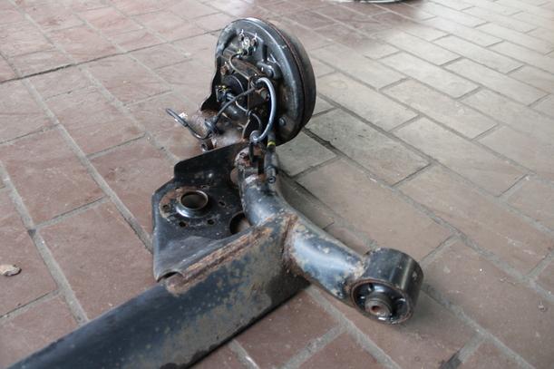 Foto: HINTERACHSE eines Kia Picanto 1.1