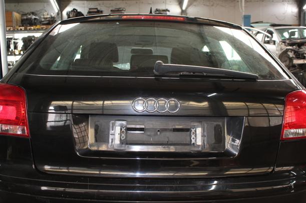 Foto: HECKKALPPE / HECKDECKEL ( 2/3 TÜRER ) eines Audi A3 2.0 TDI DPF