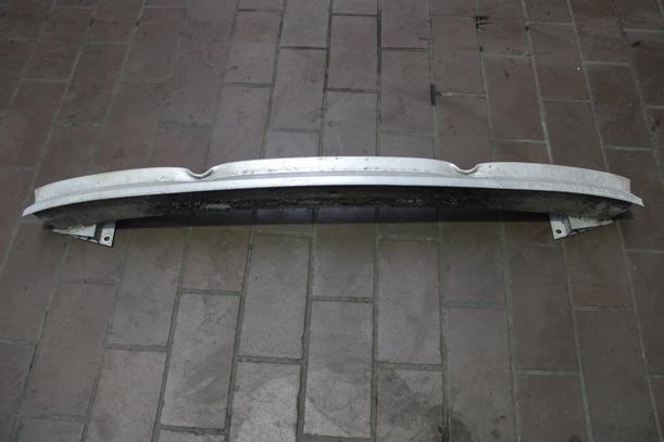 Foto: VERSTÄRKUNG HINTEN eines Audi A3 2.0 TDI DPF
