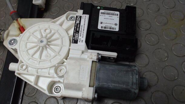 Foto: FENSTERHEBER RECHTS ELEKTRISCH ( 2/3 TÜRER ) eines Audi A3 2.0 TDI DPF