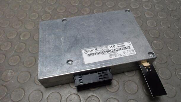 Foto: BLUETOOTHSTEUERGERÄT eines Audi A3 2.0 TDI DPF