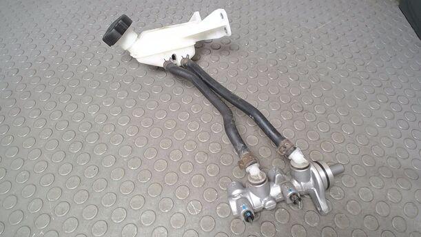 Foto: HAUPTBREMSZYLINDER eines Kia Picanto 1.1
