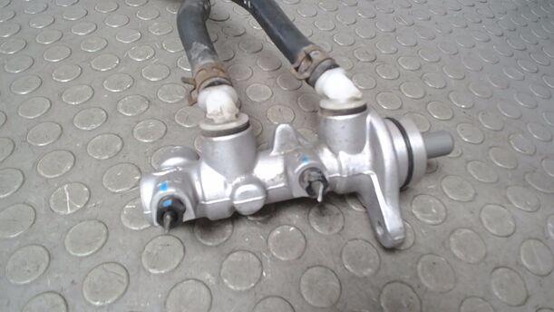 Foto: HAUPTBREMSZYLINDER eines Kia Picanto 1.1