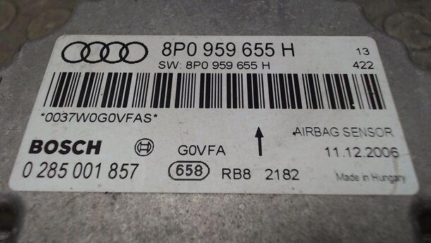 Foto: AIRBAGSTEUERGERÄT eines Audi A3 2.0 TDI DPF