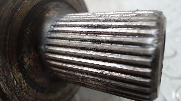 Foto: ANTRIEBSWELLE VORN LINKS eines Audi A3 2.0 TDI DPF