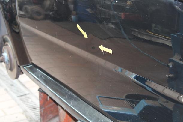 Foto: TÜR VORN LINKS eines Opel Tigra Twin Top 1.4