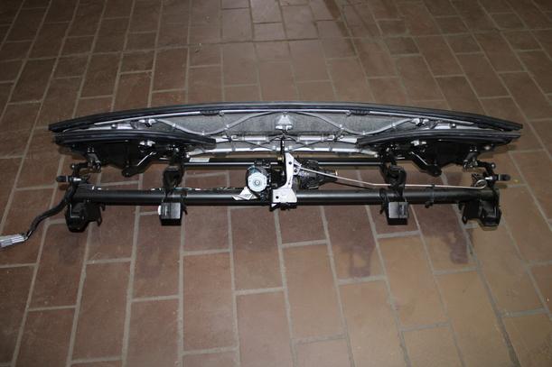 Foto: HUTABLAGE / VERDECKDECKEL eines Opel Tigra Twin Top 1.4