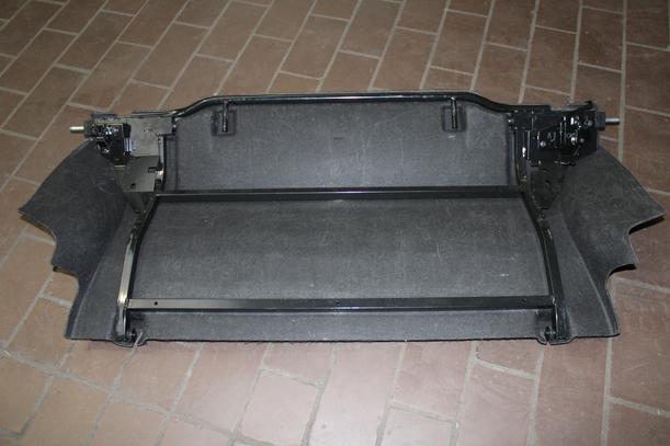 Foto: VERDECKWAND / TRENNWAND eines Opel Tigra Twin Top 1.4