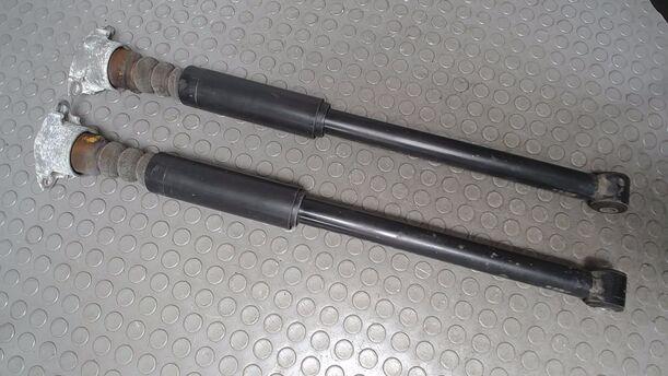 Foto: STOSSDÄMPFER HINTEN eines Ford Fiesta 1.3