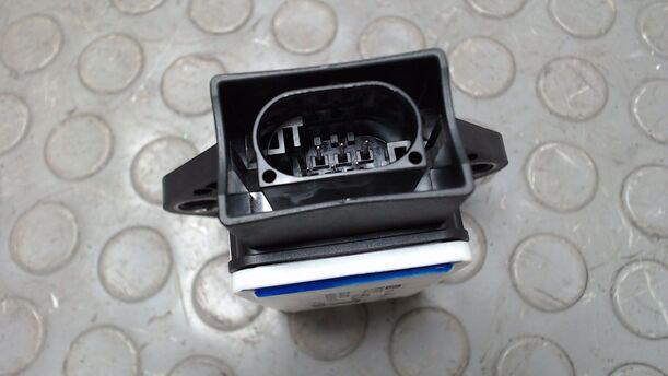 Foto: CRASHSENSOR / AIRBAGSENSOR eines Opel Tigra Twin Top 1.4