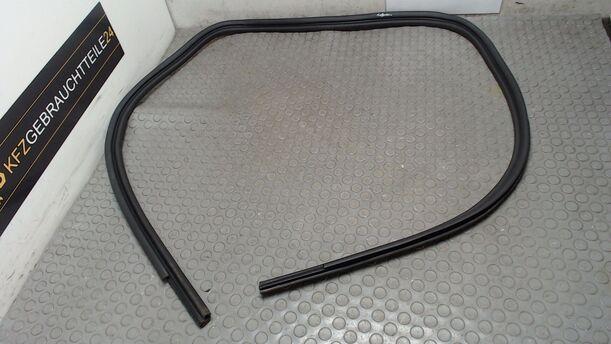 Foto: HECKDECKELDICHTUNG eines Opel Tigra Twin Top 1.4 GLXi
