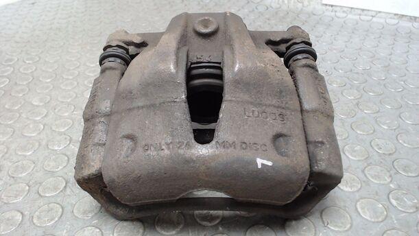 Foto: BREMSSATTEL VORN LINKS eines Opel Tigra Twin Top 1.4 GLXi